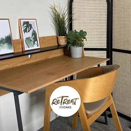 Retreat Breaks - 3 Bedroom Penthouse - Holbeck Leeds * Лідс